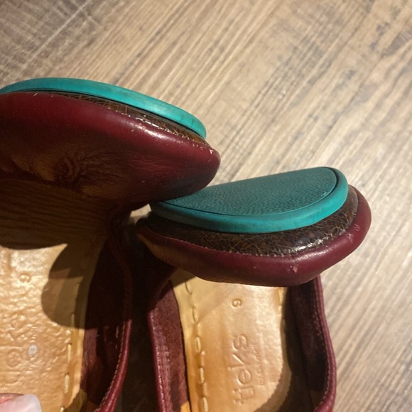 Burgundy Leather Tieks 9 - Picture 7 of 7